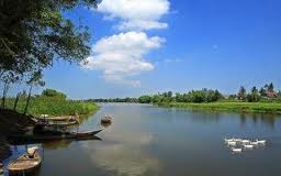 Sông còn nhớ tóc dài em gội?