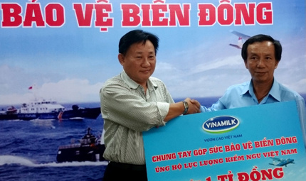 Vinamilk tiếp tục ủng hộ lực lượng Kiểm ngư Việt Nam 