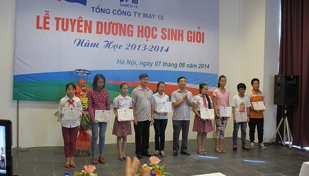 May 10 tuyên dương học sinh giỏi năm 2014