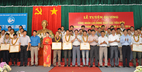 Công đoàn Than Hạ Long tuyên dương 100 công nhân xuất sắc tiêu biểu