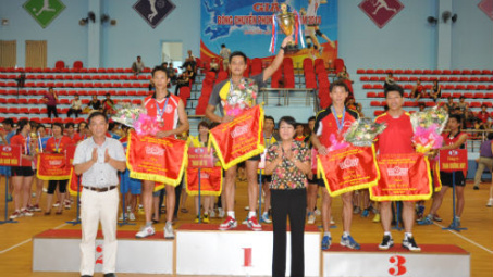 Giải bóng chuyền phong trào TKV năm 2014 thành công tốt đẹp