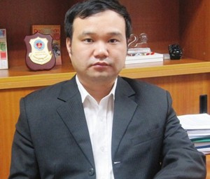 Tăng giá xăng, đâu là căn cứ?