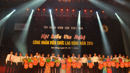 Khai mạc hội diễn văn nghệ CNVCLĐ Tập đoàn Điện lực Việt Nam năm 2014