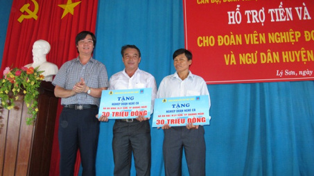Công đoàn Dầu khí làm việc tại NMLD Dung Quất