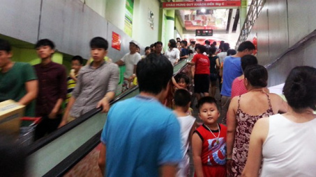 Thang máy và “văn hóa người đi bộ”