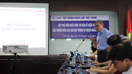 EVN phổ biến kiến thức cơ bản về điện hạt nhân cho phóng viên các cơ quan báo chí
