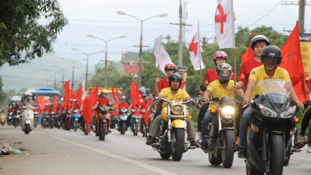 Hành trình đỏ, nhãn hàng Dr Thanh và xứ Nghệ ân tình