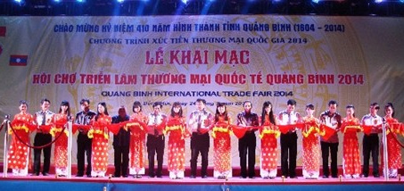 Quảng Bình: Khai mạc hội chợ triển lãm thương mại quốc tế