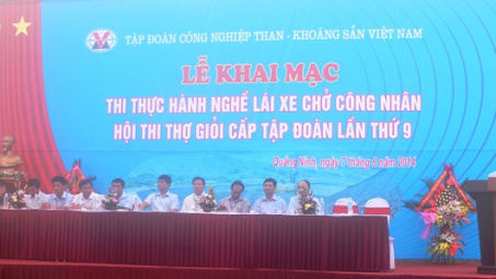Hội thi thực hành nghề lái xe chở công nhân