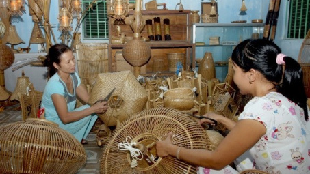 Nhiều đơn hàng thủ công mỹ nghệ chuyển dịch về Việt Nam