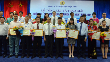 Trao giải cuộc thi "Nét đẹp Người thợ điện Việt Nam"