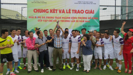 Bế mạc Giải bóng đá mini phong trào ngành Công Thương- Cup Tạp chí Công Thương lần thứ III/2014