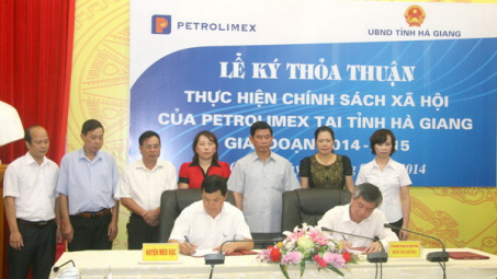 Petrolimex: Hỗ trợ 2 huyện Đồng Văn & Mèo Vạc 19 tỷ đồng