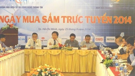 Hơn 500 doanh nghiệp hội tụ trong Ngày mua sắm trực tuyến 2014
