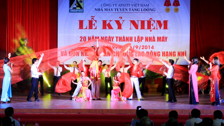Nhà máy tuyển Tằng Loỏng: Kỷ niệm 20 năm ngày thành lập và đón nhận Huân chương Lao động hạng Nhì