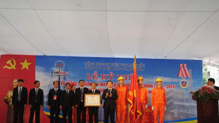 Cty Điện lực Thanh Hóa kỷ niệm 50 năm ngày thành lập và đón nhận Huân chương Lao động hạng Nhì
