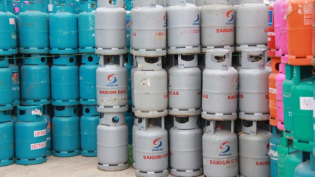 Giá gas có thể giảm 28.000 đồng/bình loại 12 kg trong tháng 3/2014
