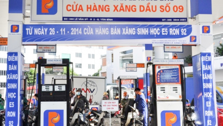 Petrolimex Sài Gòn chính thức phân phối xăng E5 RON 92 ra thị trường từ 26/11/2014