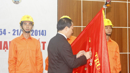  EVNSPC: Kỷ niệm 60 năm Ngày truyền thống ngành Điện lực Việt Nam & Đón nhận Huân chương Độc lập hạng Nhất