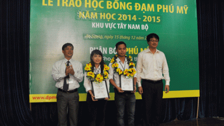 Gần 500 sinh viên xuất sắc được nhận học bổng Đạm Phú Mỹ năm học 2014 -2015  