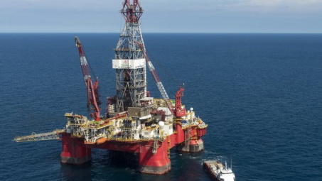 Giá dầu tiếp tục giảm, OPEC sẵn sàng chấp nhận mức giá dưới 40 USD