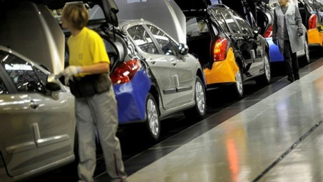 Doanh số xe mới ở Đức trong năm 2014 tăng trưởng khả quan
