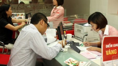 Giá vàng giảm nhẹ, chênh lệch với thế giới được rút ngắn