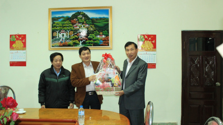 Công đoàn Hóa chất khởi động chương trình tặng quà Tết Ất Mùi 2015