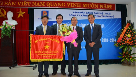 Petrolimex Thừa Thiên Huế: Nhiều tập thể, cá nhân điển hình tiên tiến giai đoạn 2010 - 2014