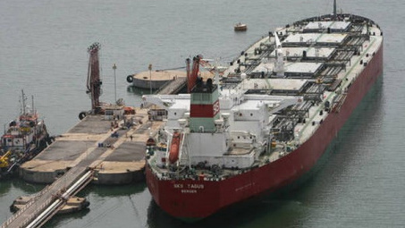 Venezuela quyết định hoãn nhập khẩu dầu của Algeria