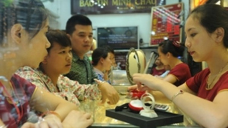 Giá vàng trong nước chênh lệch với thế giới tới 5,11 triệu đồng/lượng