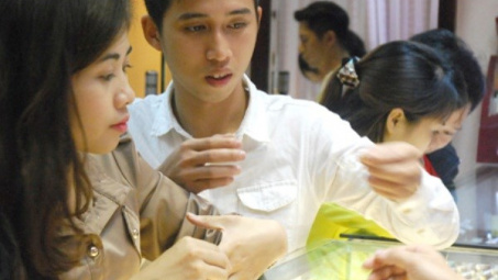 Giá vàng SJC giảm nhẹ, giao dịch quanh mức 35,30 triệu đồng