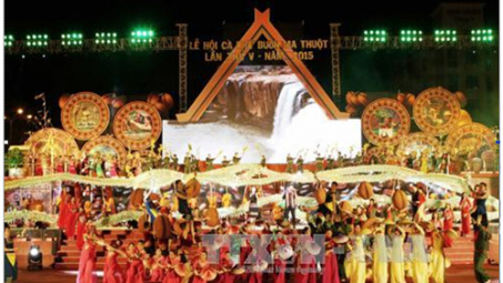Buôn Ma Thuột - Ngây ngất hương vị cà phê và ánh sáng
