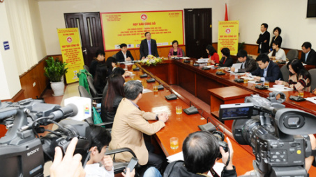 Họp báo công bố Giải thưởng sản phẩm dịch vụ thương hiệu Việt tiêu biểu 2014 lần thứ nhất