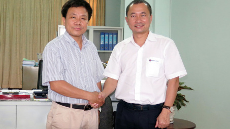 PLC trúng thầu cung cấp Dầu bôi trơn cho Đầu máy đường sắt năm 2015