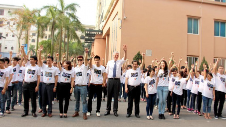 Trường Đại học Công nghiệp Hà Nội hưởng ứng Chiến dịch Giờ Trái đất 2015