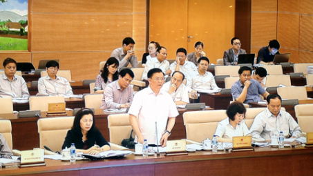 Quản lý phí, lệ phí nhằm thu hút nguồn lực phát triển dịch vụ công