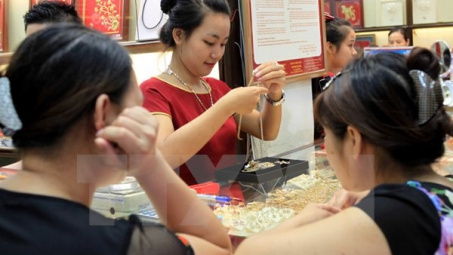 Lực đẩy yếu, giá vàng SJC và Rồng Thăng Long cùng đi ngang