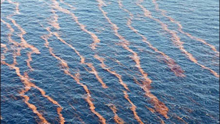 Khắc phục sự cố dầu loang bằng lưới lọc dầu