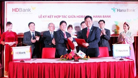 HDBank signs agreement for strategic partnership with S Korea's HanaBank