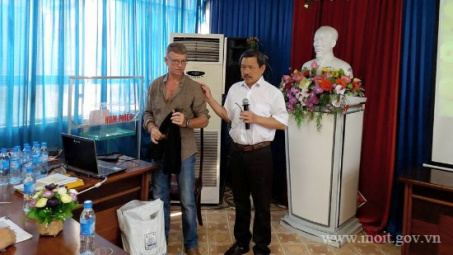 Huấn luyện xông hơi lưu huỳnh cho vải thiều tại Bắc Giang – vải thiều chuẩn bị lên đường sang Pháp