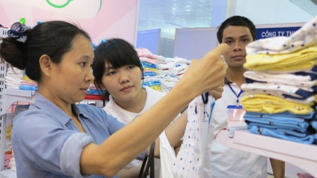 PMI: lượng đơn đặt hàng mới tăng kỷ lục