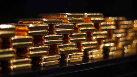 Giá vàng châu Á nhích nhẹ sau ba ngày mất giá liên tiếp