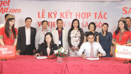 Bia Sài Gòn ký kết hợp tác với Vietjet 