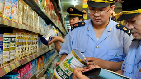 Ấn Độ đề nghị kéo dài lệnh cấm nhập sữa của Trung Quốc