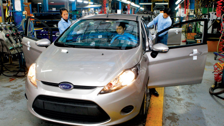 Đề xuất giải pháp chính sách phát triển ngành công nghiệp ô tô Việt Nam