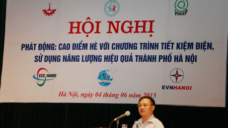 Hà Nội: Tiết kiệm điện trong giờ cao điểm