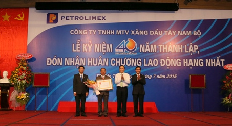 Petrolimex Cần Thơ kỷ niệm 40 năm thành lập và đón nhận Huân chương Lao động hạng Nhất