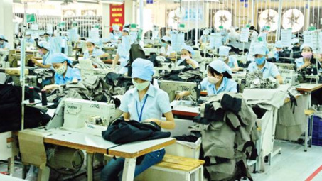 Tổng công ty Cổ phần Dệt may Hòa Thọ (HOATHO CORP): Con người là trung tâm của phong trào thi đua