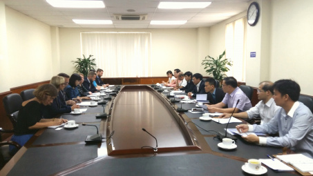 Tiếp đại diện các quốc gia thuộc “Nhóm Ủng hộ cải cách chính sách trợ giá nhiên liệu hóa thạch”